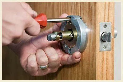 Dundee IL Locksmith Store Dundee, IL 847-802-3019 - 10-residential-lockouts